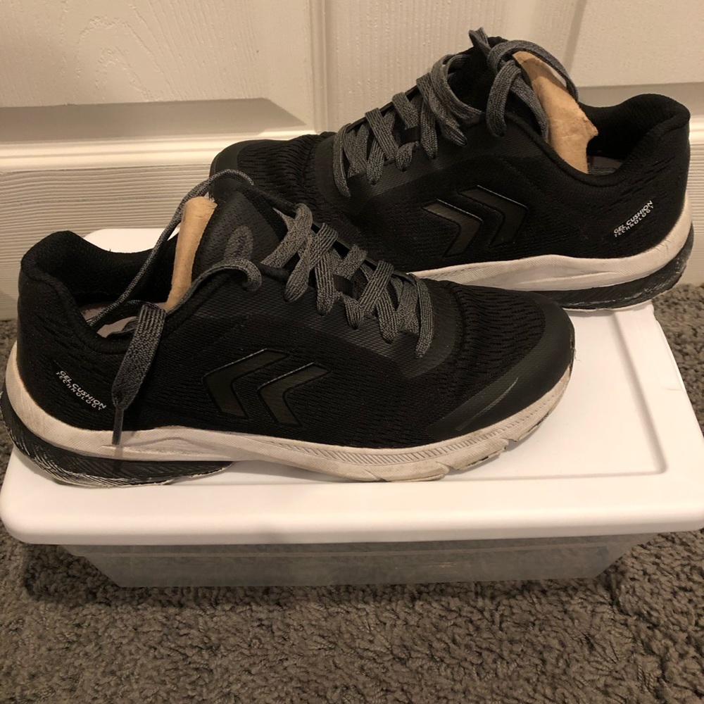 dr scholl's walking sneakers